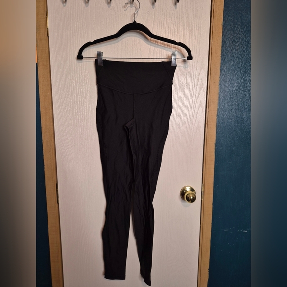 535 lululemon Women's Black High-Waisted Leggings - Picture 1 of 4